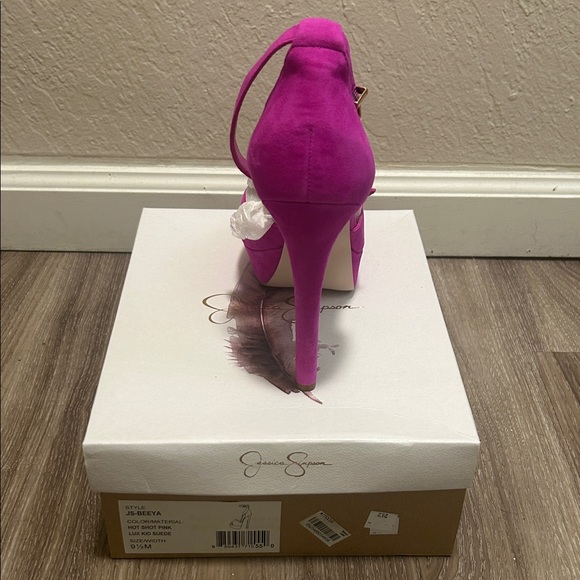 Jessica Simpson Fuchsia Peep Toe Heels - Picture 3 of 6